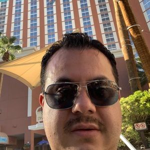 Meet your Posher, Francisco